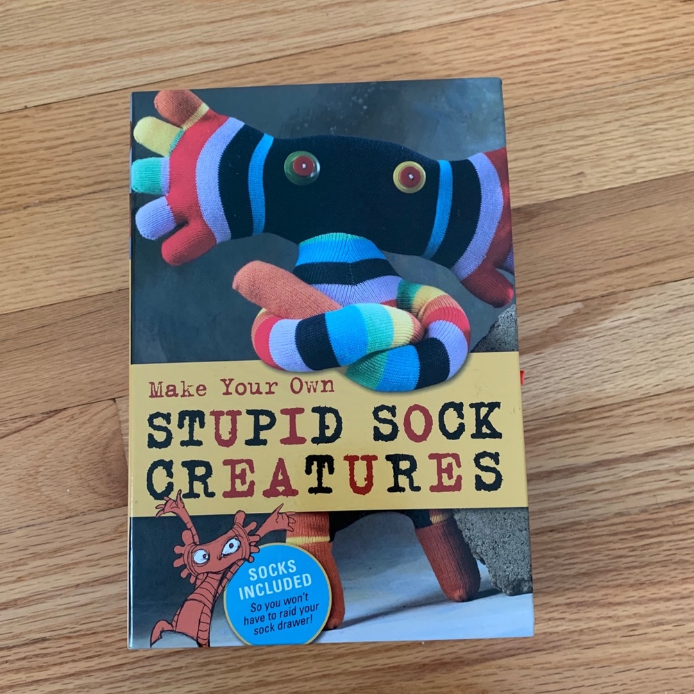 DIY SOCK PUPPET CRAFT